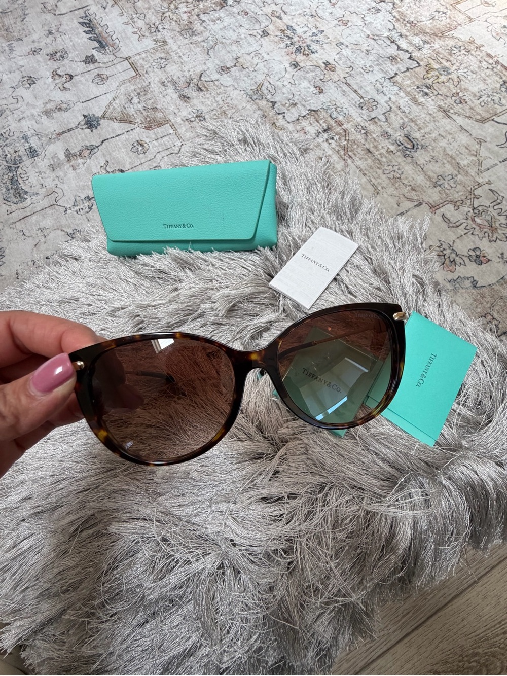 Tiffany & Co. Havana Cat-Eye Sunglasses. 

Worn only. No visible scratches